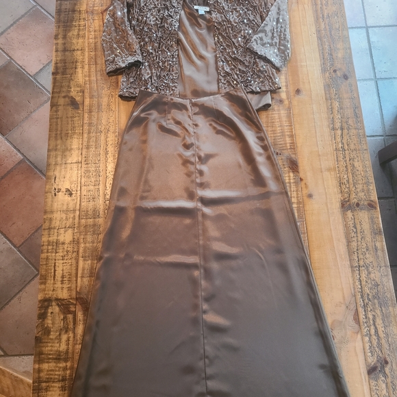 🌺MELANIE LYNE evening dress - Picture 3 of 16